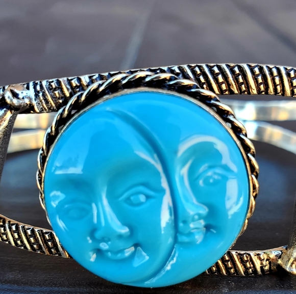 New Carved Double Moon Face 925 Silver Cuff Bracelet. - Picture 7 of 14